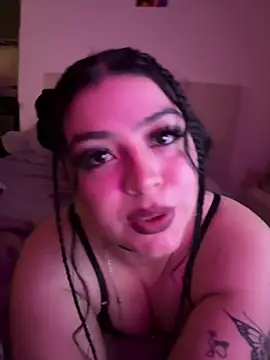 lolaaculaa (F teen) - suck dildo 🍆👅