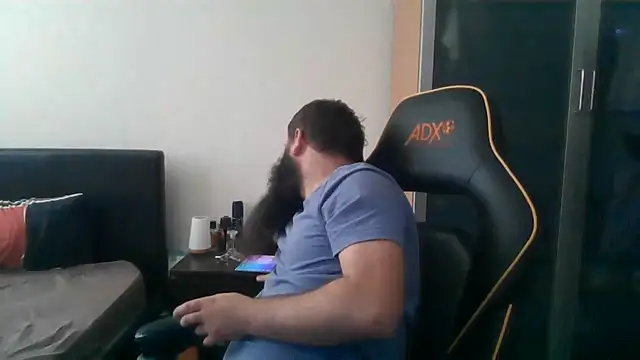 LondonMan1988 webcam