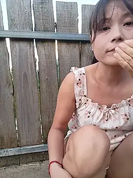 Linda-yiyi webcam