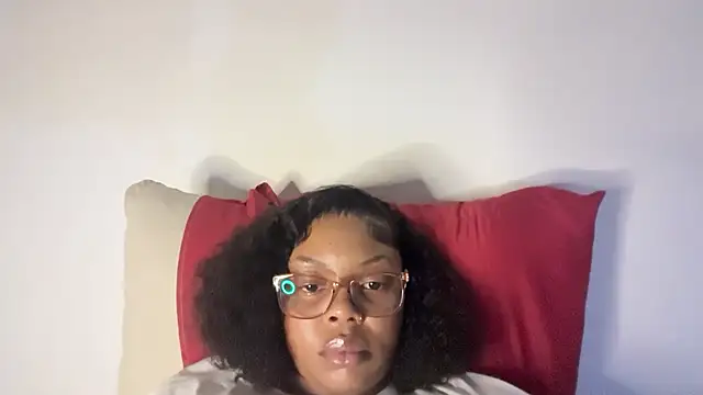 PrettyGirlMercedes webcam