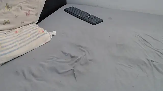 PreciousJohn87 webcam