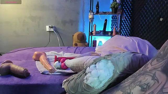 shadia_squirt (F young) - horse in ass