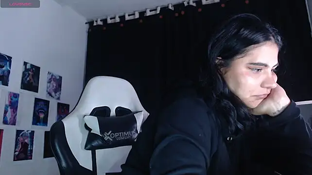 gigiqueen_18 webcam