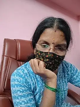 tamil_peenqueen webcam