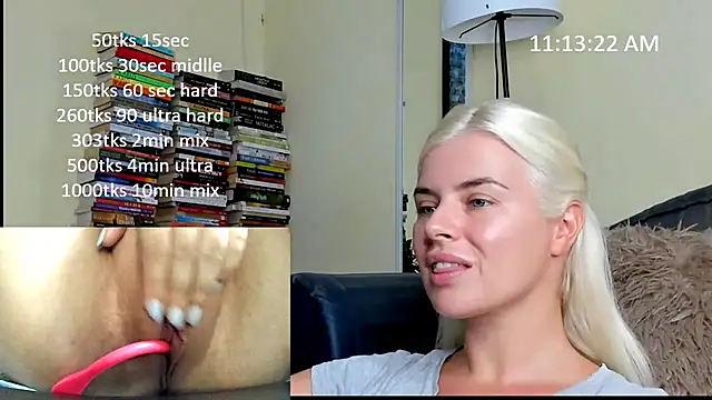 queenofthenighttt webcam