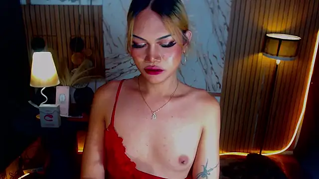 StellaSaucyCum webcam