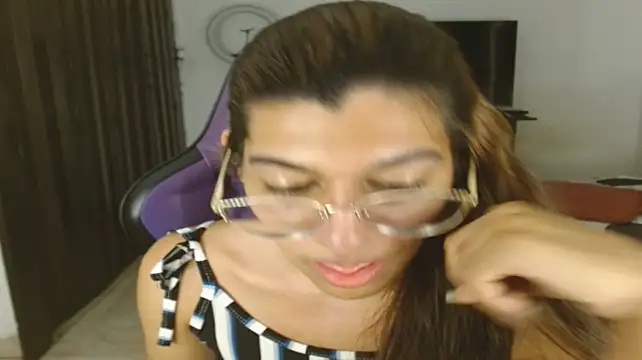 Alanni_parker webcam