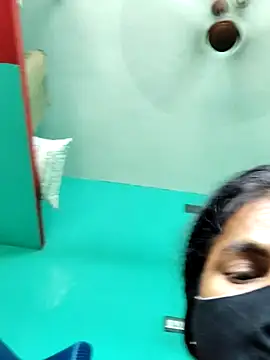 Tamilrojanew webcam