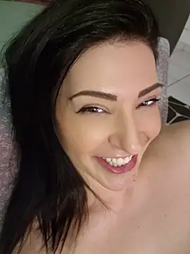 AryaSummersReal webcam