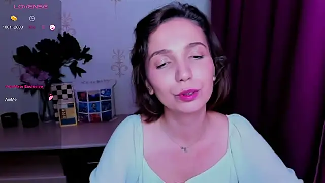KindHazelHere_ webcam