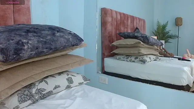 nana_levy webcam