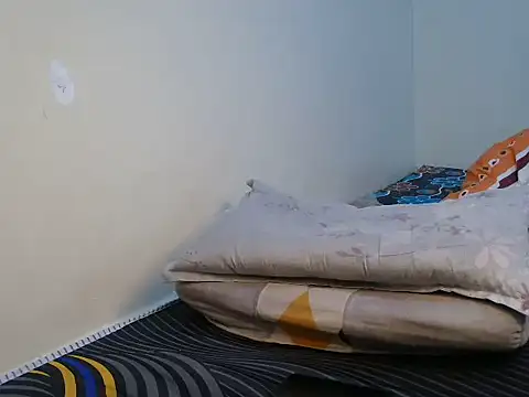 pettite_ass11