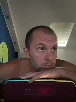Dejanaceking webcam