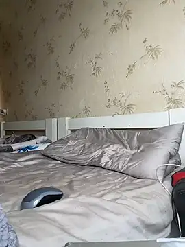 Naughtbaby_2025 webcam