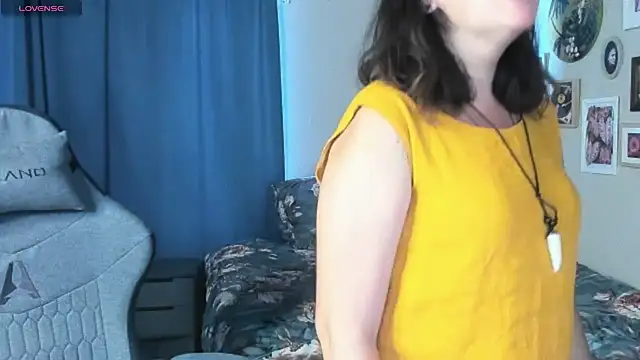 MartaEdams webcam