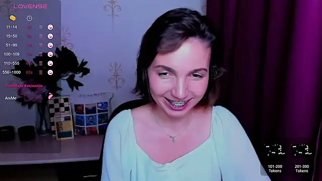 KindHazelHere_ webcam