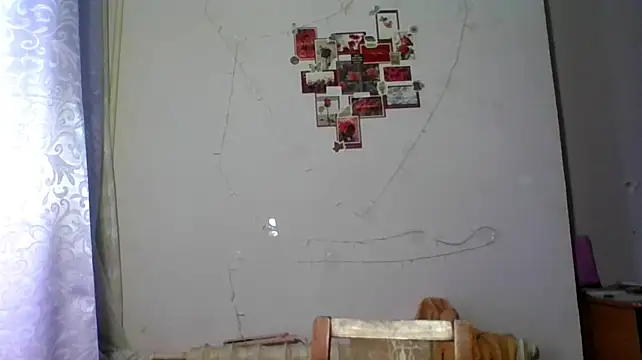 NickiKisinger webcam
