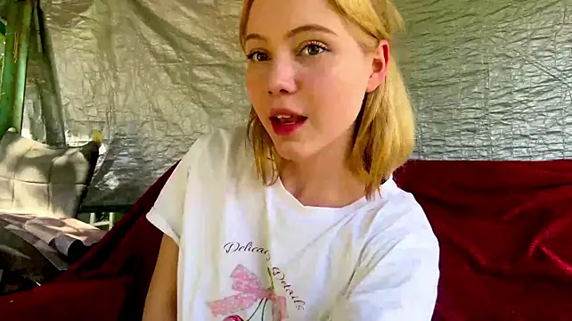 AlberthaBudd webcam