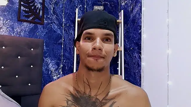 kai_storm77 webcam