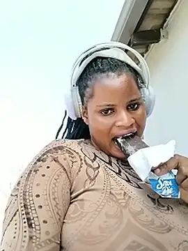 JuicyHoney_01 webcam