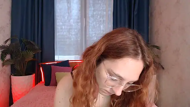 ModelGyrl webcam