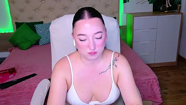 AVA_MAXIMUS webcam