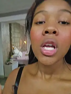 OriannaJames webcam