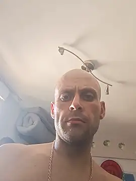 debajodelunder webcam