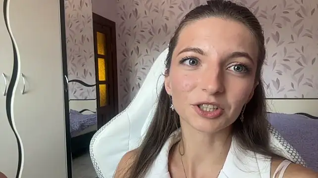DanielleRaczak webcam