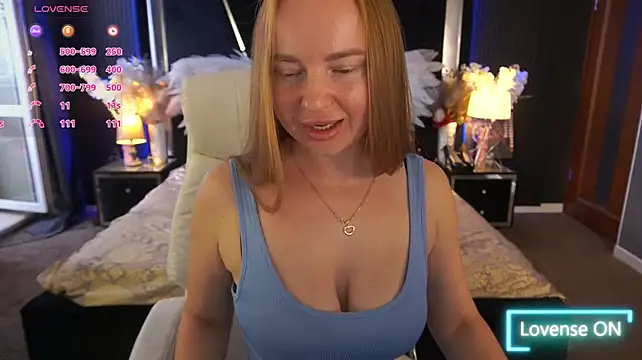 MiaRedFox webcam