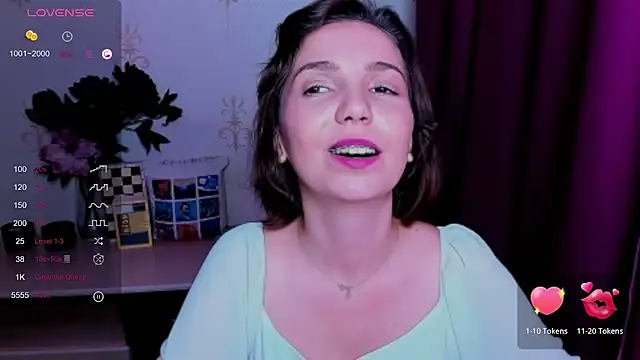 KindHazelHere_ webcam