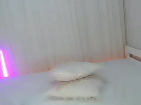 arilovesyou143 webcam