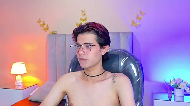 Derek_Sinn webcam