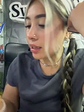 ManuelaVeeleez webcam