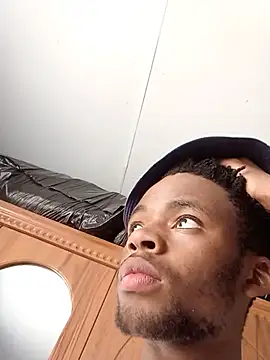HandsomeBoy990 live webcam