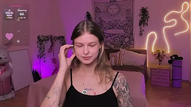 Lisa_Blossom webcam