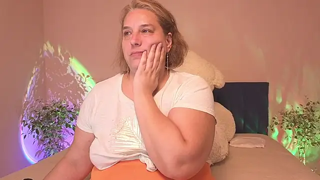 Bbw_Goddes live cam on StripChat