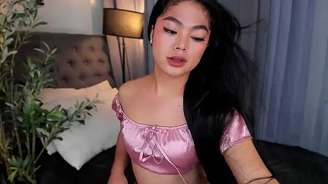 AsianHugecockAnna webcam