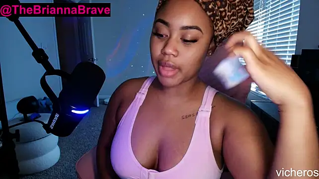 BriannaBrave webcam