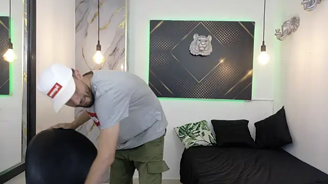 KingOfTemptation webcam