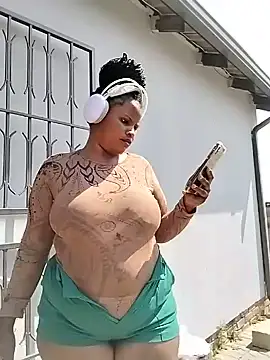 JuicyHoney_01 webcam