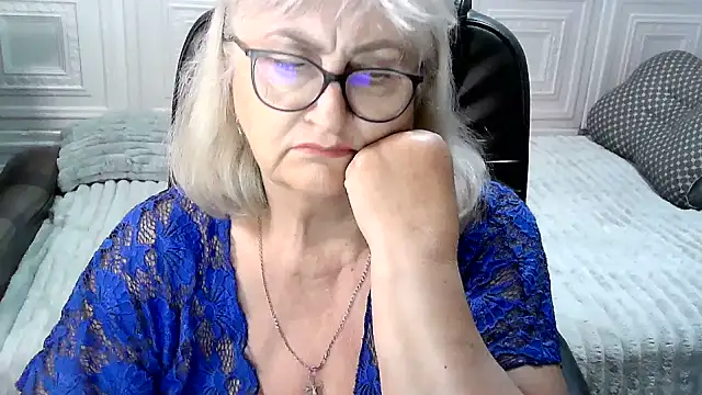 LolkaAlyss webcam