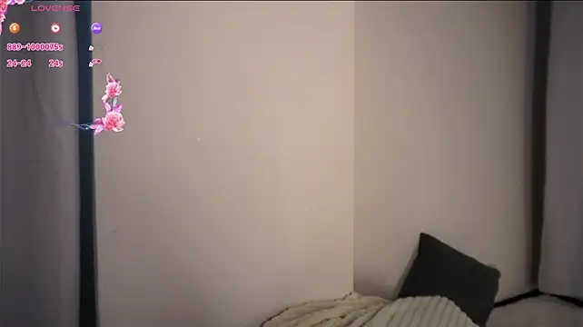 ClarineCasebolt live cam on StripChat