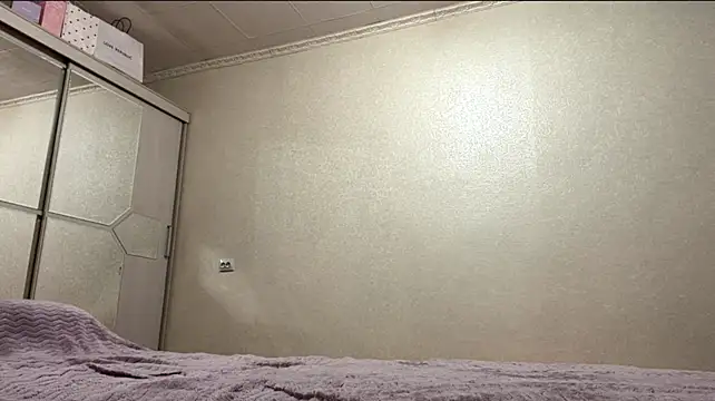 LivianDivorce webcam