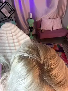 Hot_blondie webcam