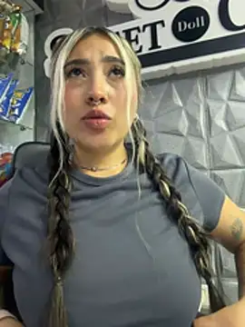 ManuelaVeeleez webcam