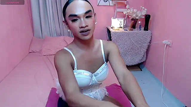 VivienneLuxe webcam