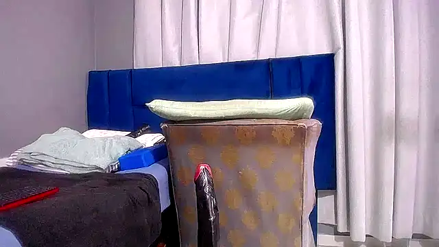 Lelety79 webcam