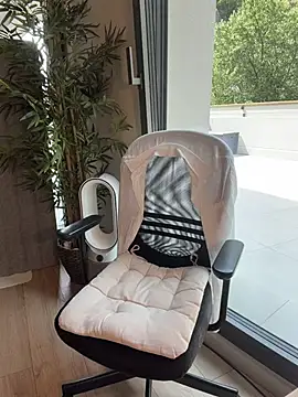 EmaSalis's live cam