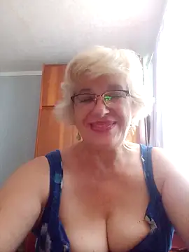 52MiaLove02 webcam